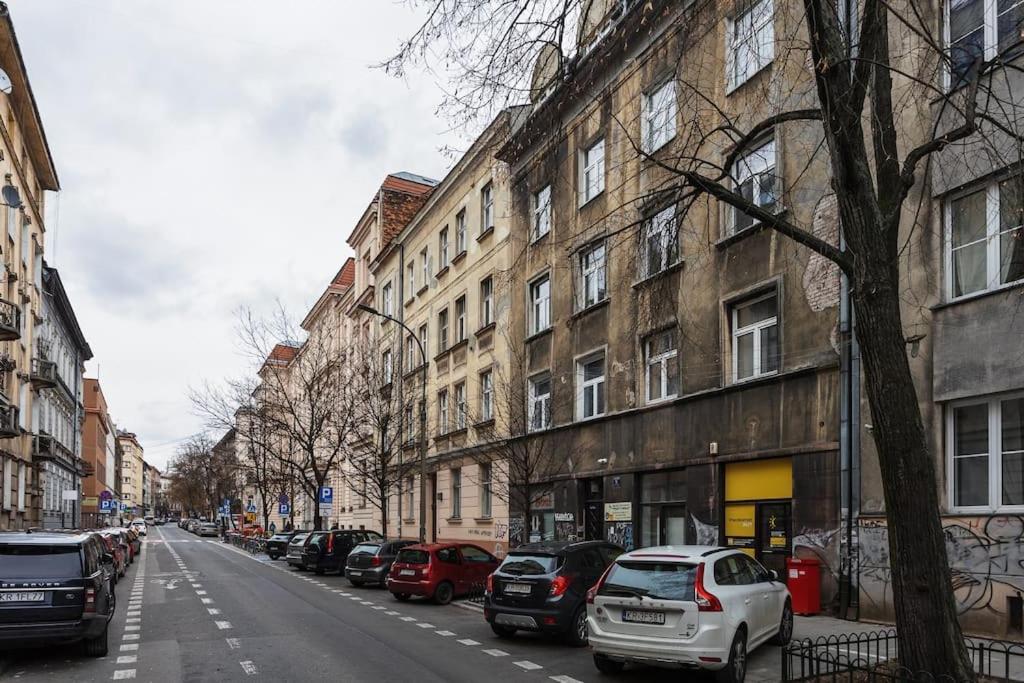Verdant Oasis - Old Town Studio - By Upstairs Krakow Exterior photo